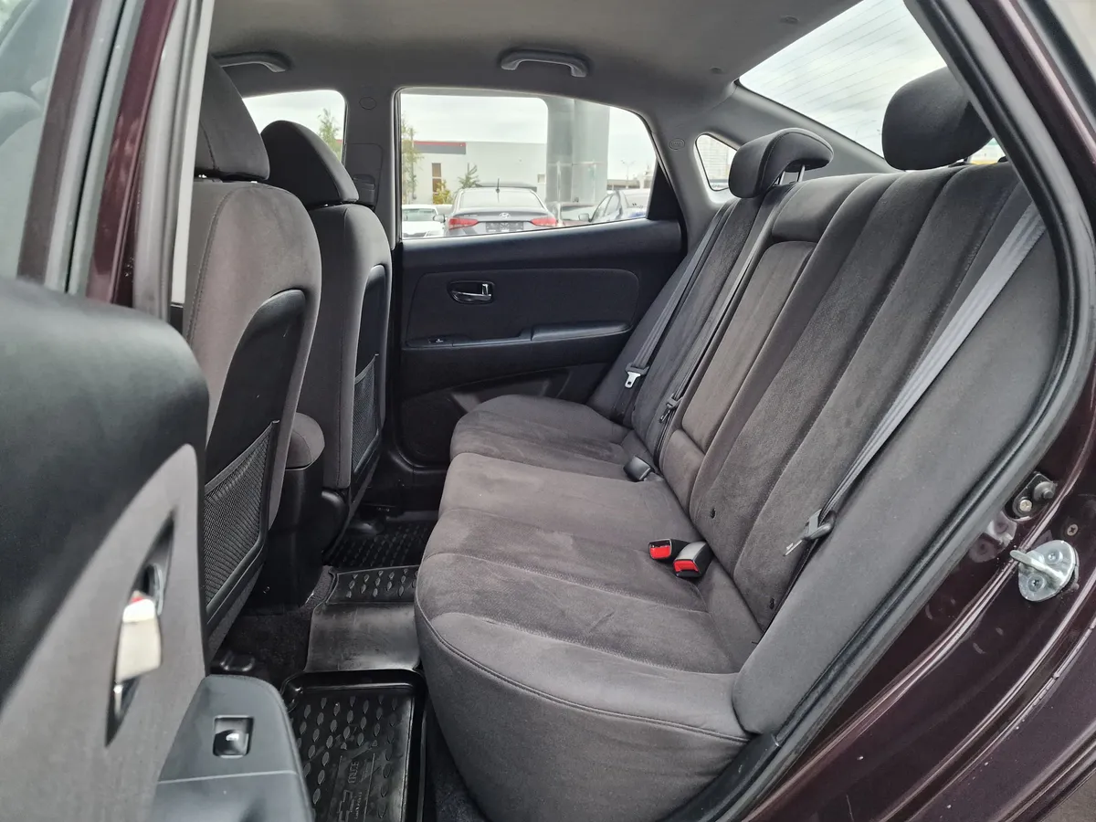 Hyundai Elantra 1.6 AT (122 л.с.)