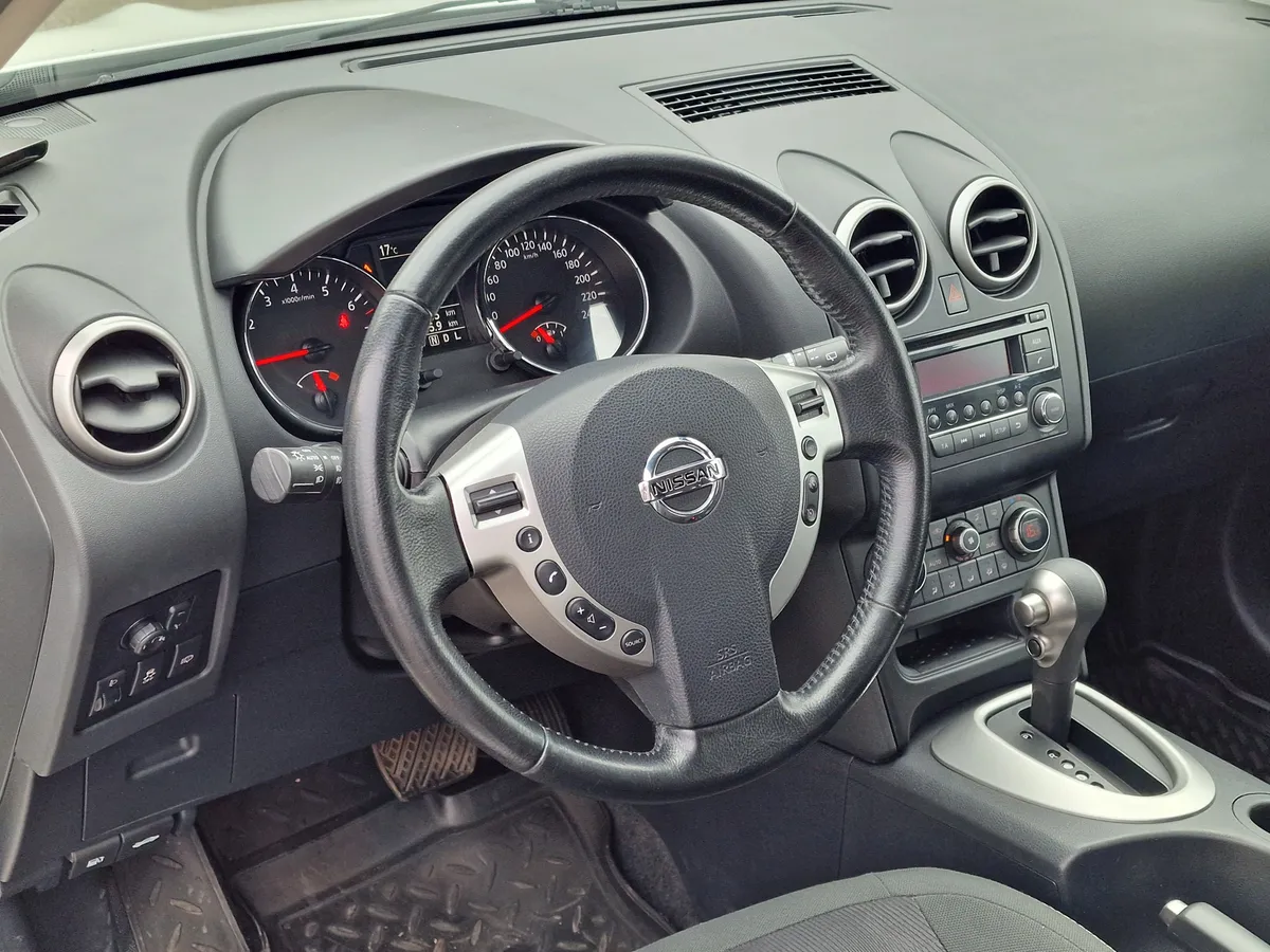 Nissan Qashqai 1.6 CVT FWD (117 л.с.)