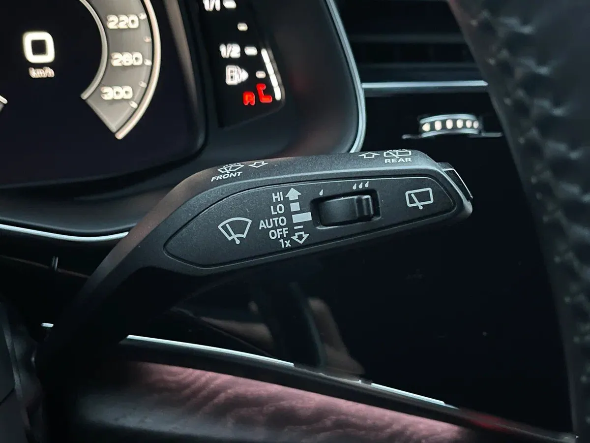 Audi Q8 3.0 AT 4WD (340 л.с.), 2018 — фото 12