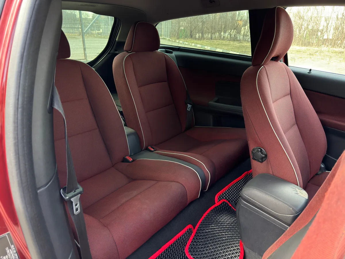 Volvo C30 1.6 MT (100 л.с.)