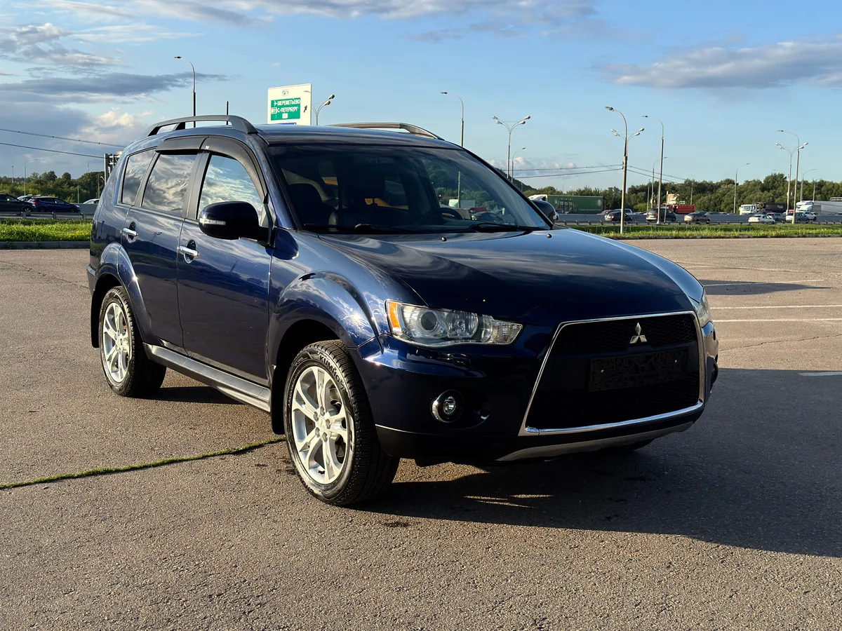 картинка Mitsubishi Outlander 2.4 л, 170 л.с., Бензин, Вариатор, полный привод (4WD) от galaxy-auto