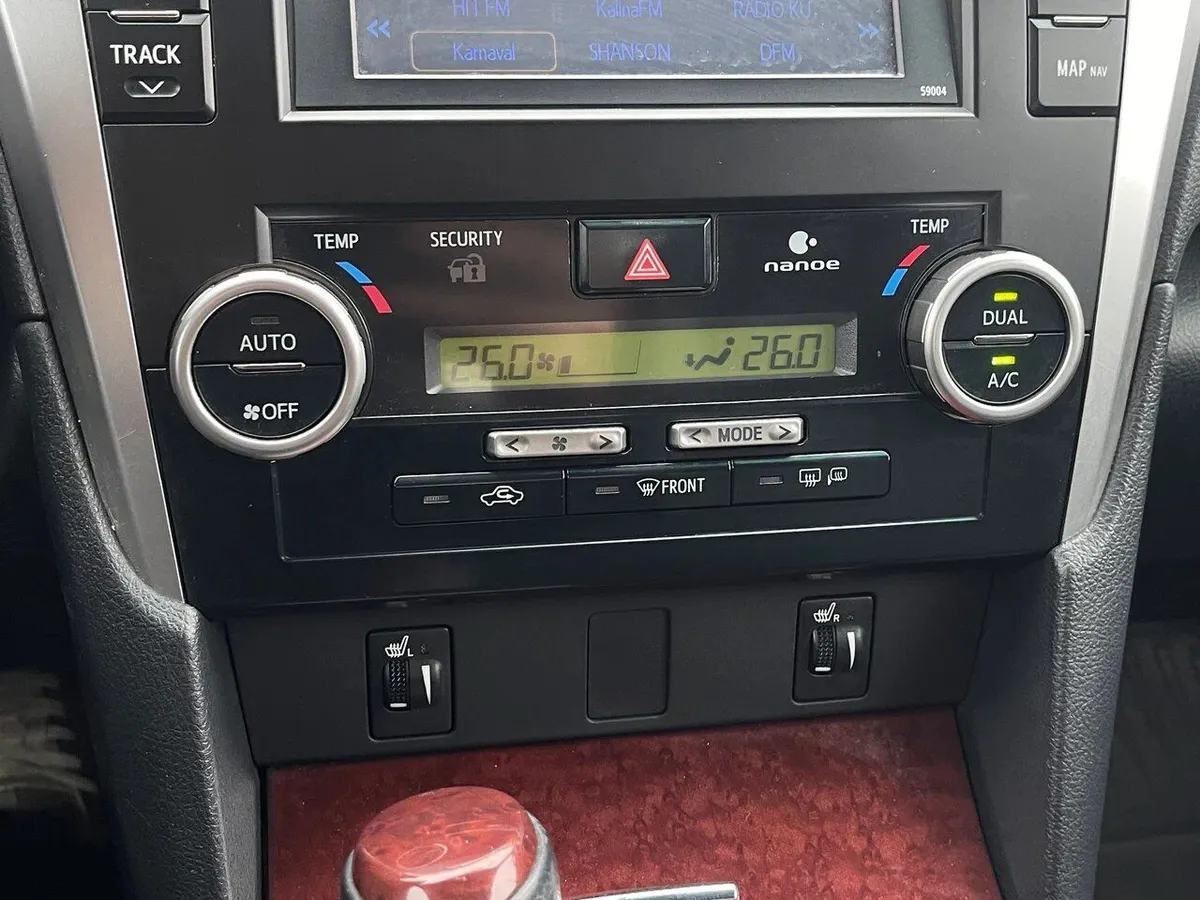 Toyota Camry 2.5 AT (181 л.с.), 2012 — фото 9