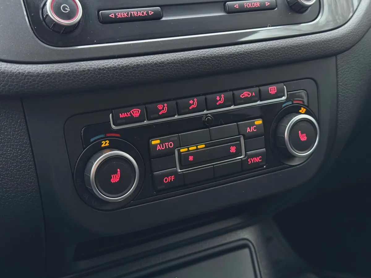 Volkswagen Tiguan 1.4 TSI BlueMotion DSG (150 л.с.)