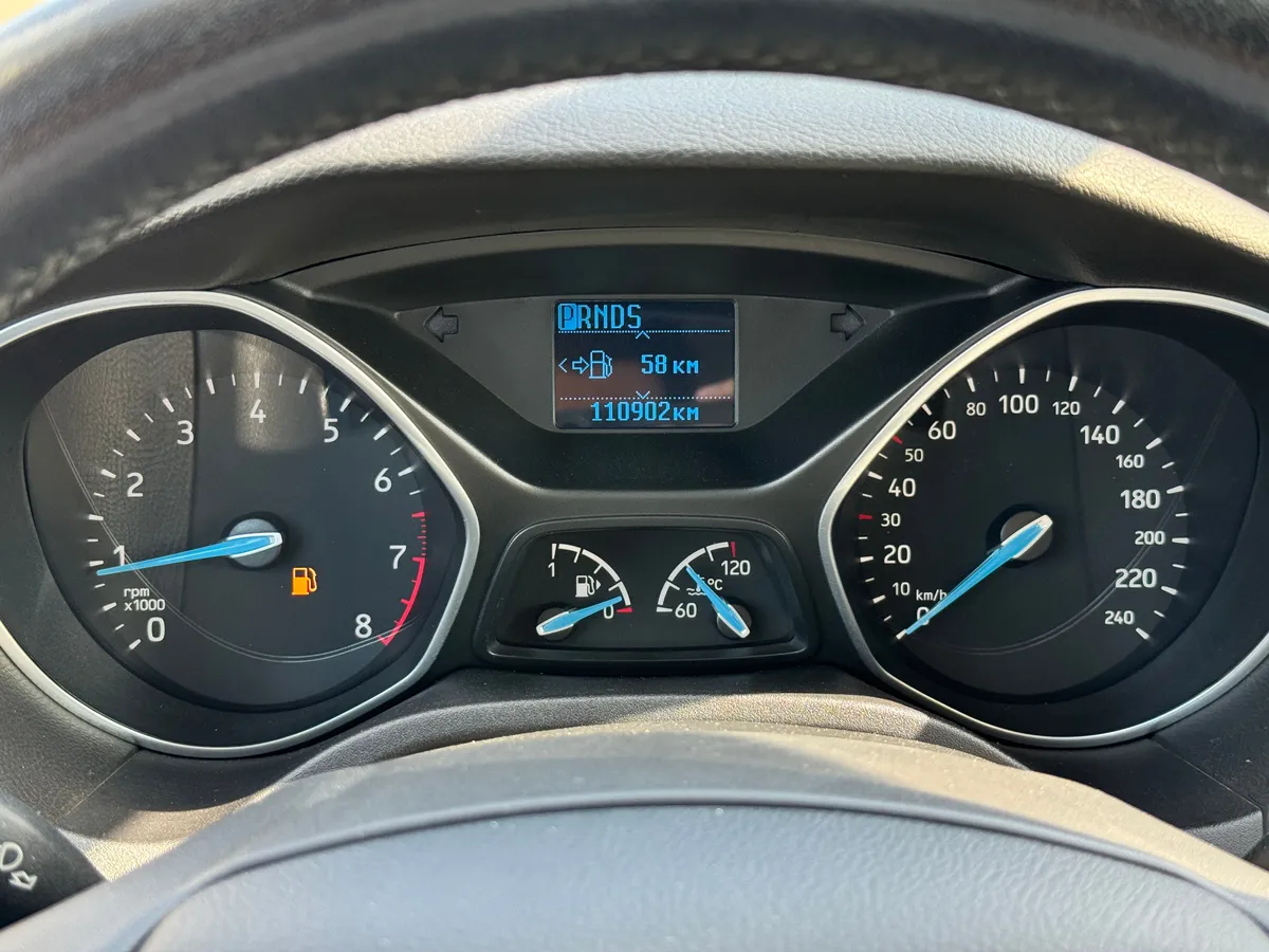 Ford Focus 1.6 Ti-VCT PowerShift (105 л.с.)