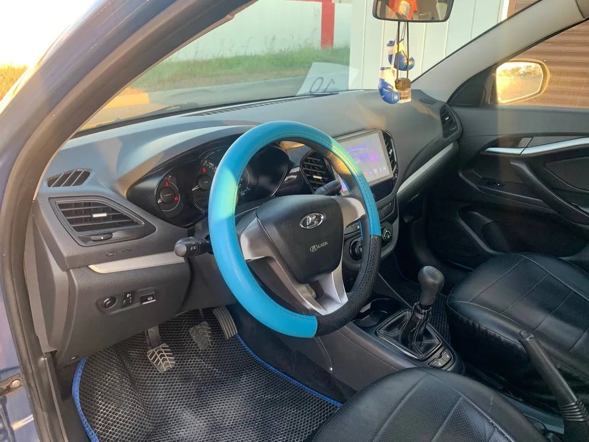 ВАЗ (Lada) Vesta 1.6 MT (106 л.с.)