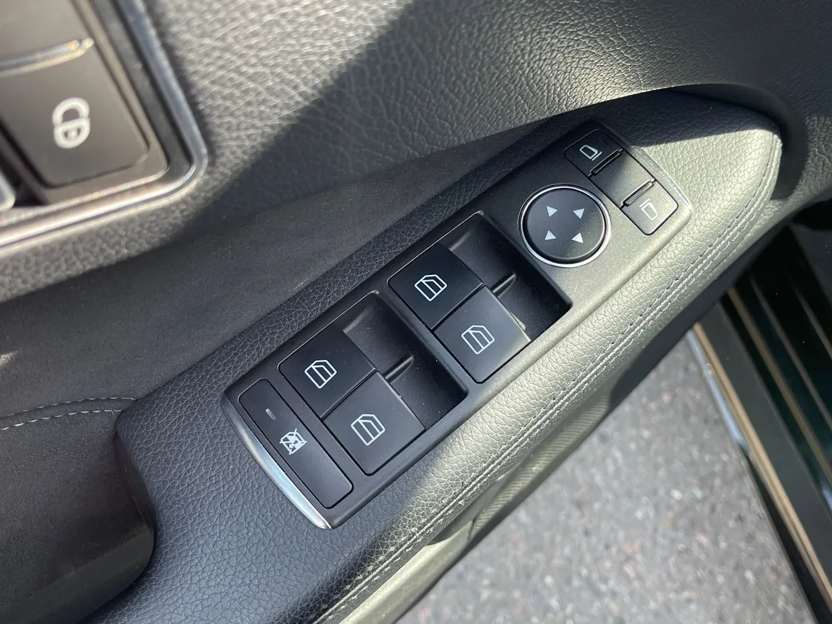 Mercedes-Benz E-Класс 2.0 AT RWD (184 л.с.)