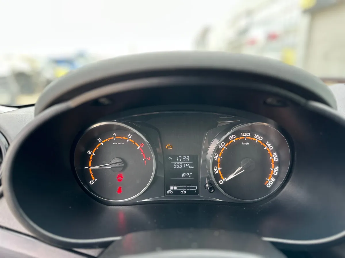 ВАЗ (Lada) Granta 1.6 MT (87 л.с.)