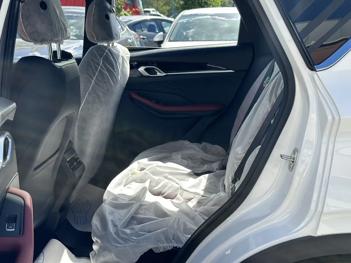 Geely Coolray 1.5 AMT (172 л.с.)