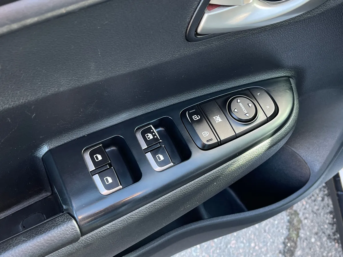 Kia Rio 1.6 AT (123 л.с.), 2018 — фото 12