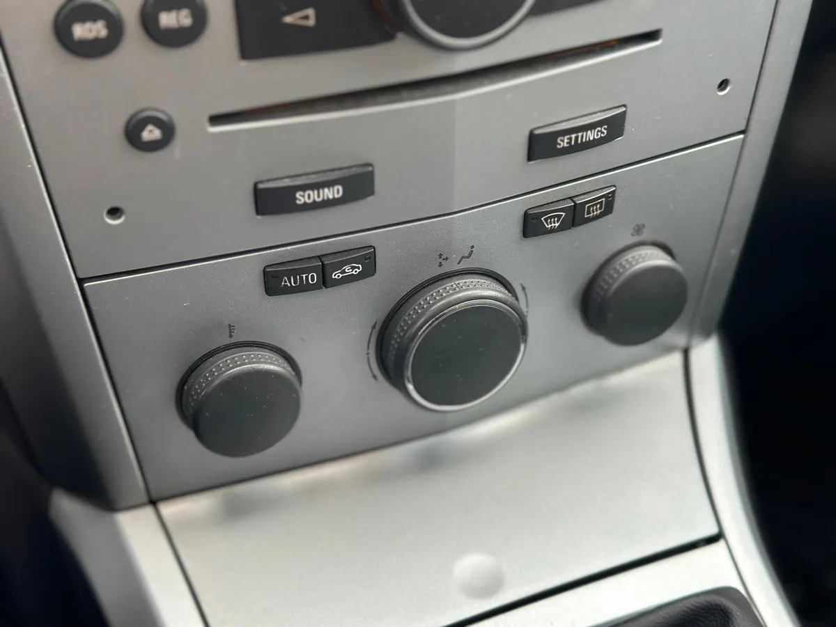 Opel Astra 1.6 MT (115 л.с.)