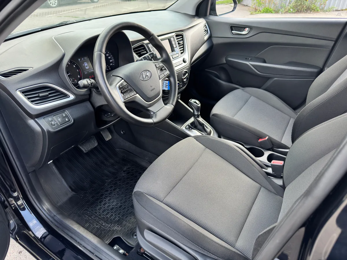 Hyundai Solaris 1.4 AT (100 л.с.)