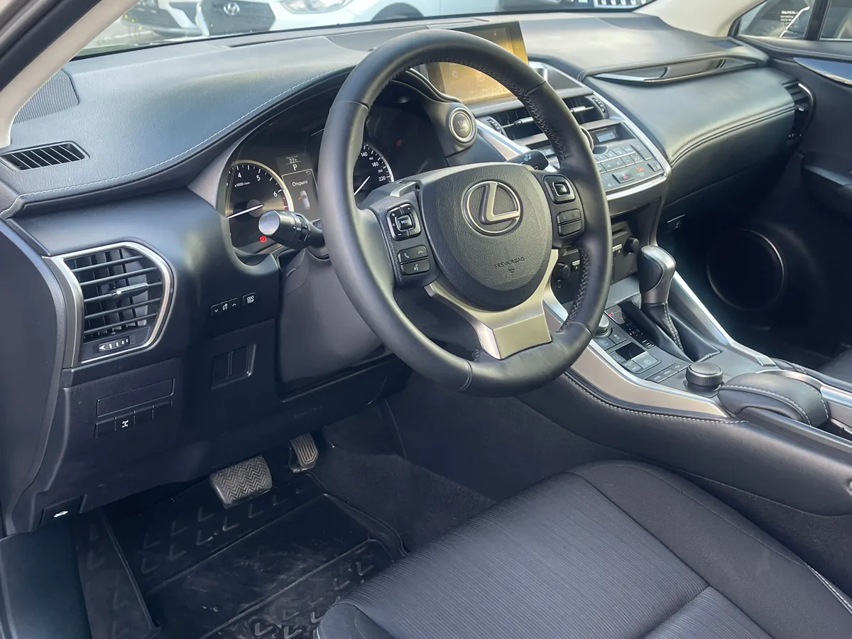 Lexus NX 2.0 CVT AWD (150 л.с.), 2015 — фото 5