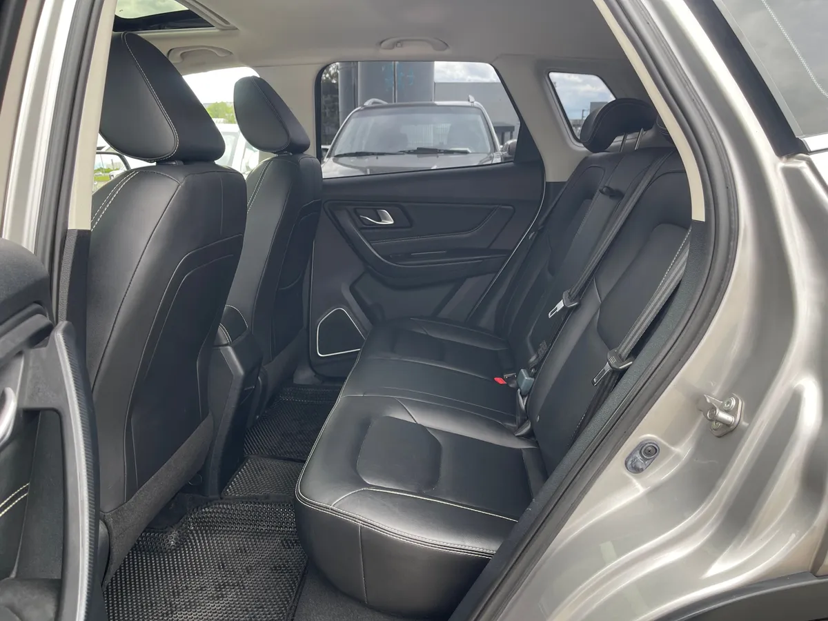 FAW Besturn X40 1.6 AT (108 л.с.)