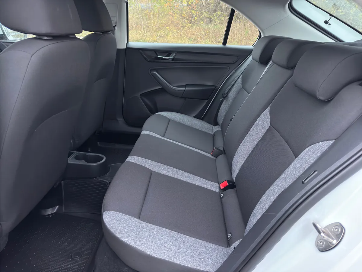 Skoda Rapid 1.6 AT (110 л.с.)