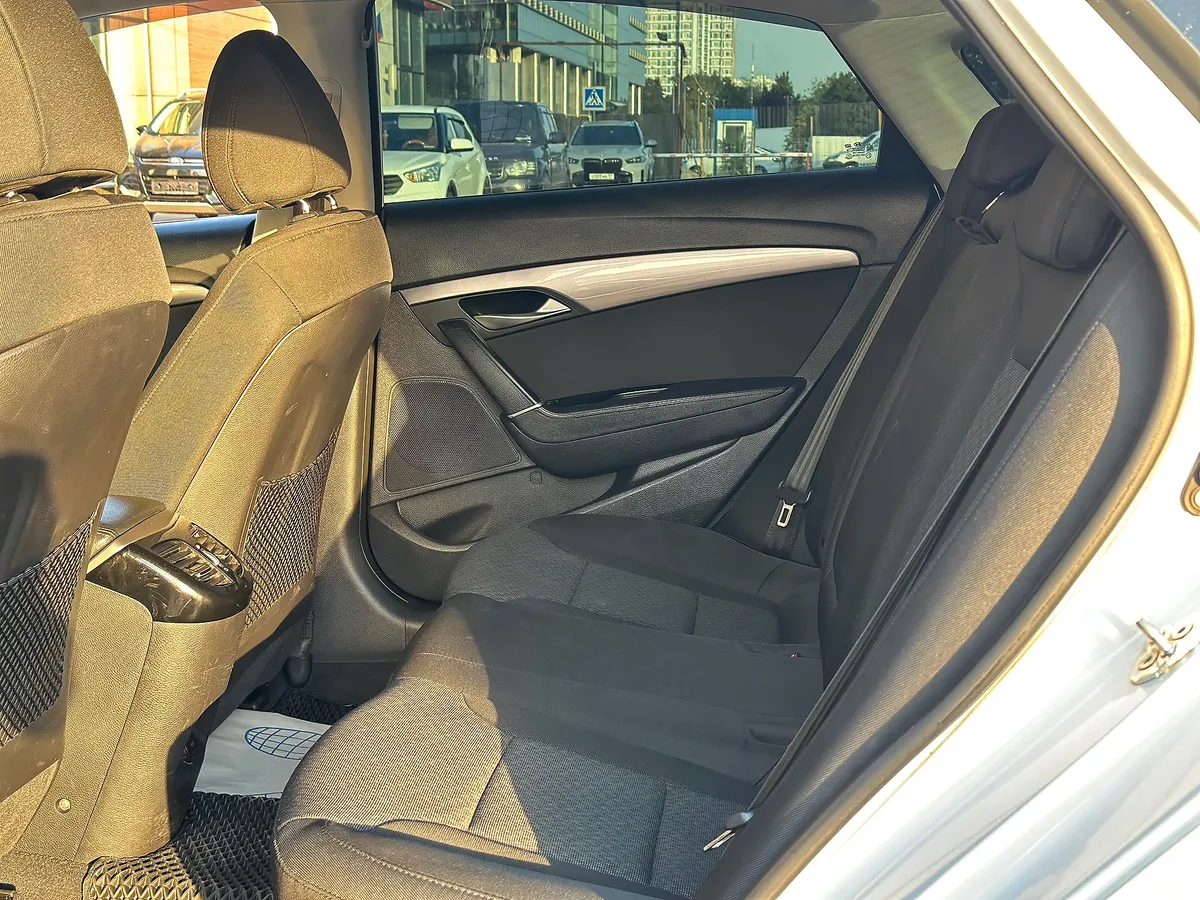Hyundai i40 2.0 MT (150 л.с.)