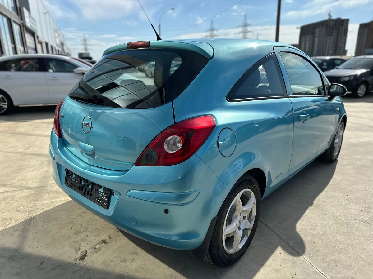 Opel Corsa 1.4 AT (100 л.с.)
