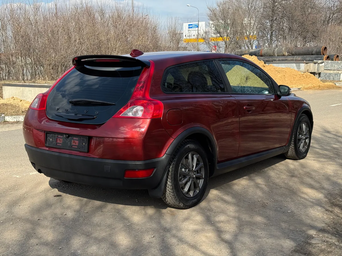 Volvo C30 1.6 MT (100 л.с.)