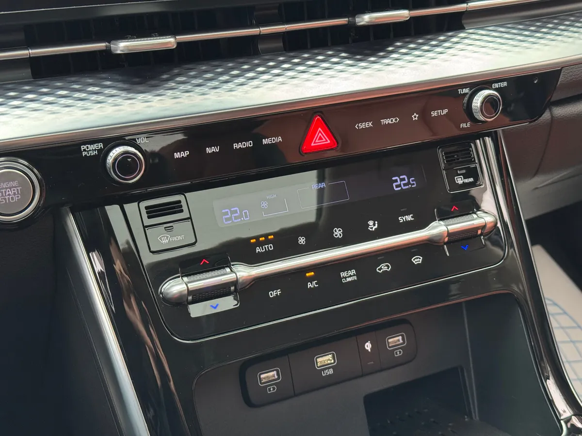 Kia Carnival 3.5 AT (249 л.с.)