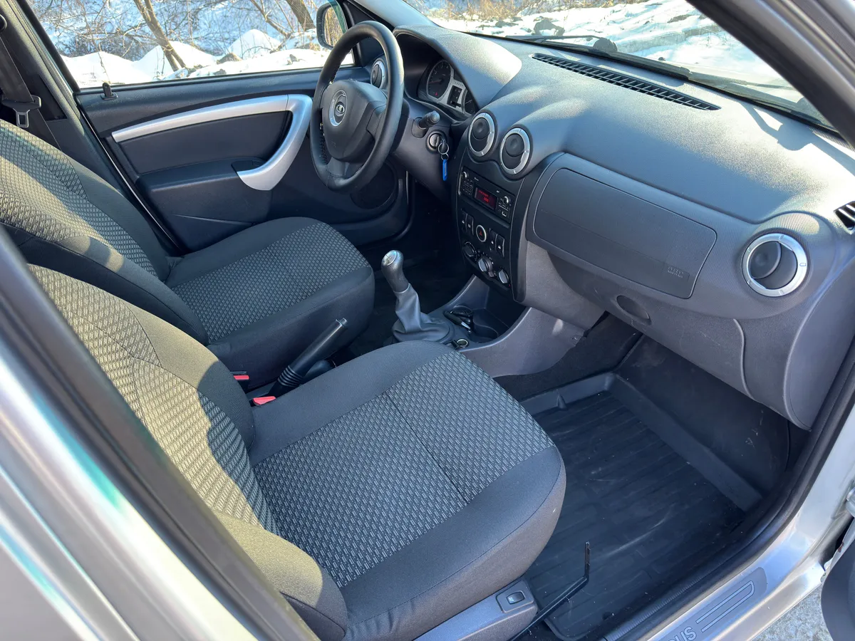 ВАЗ (Lada) Largus 1.6 MT 16 кл (5 мест) (106 л.с.)