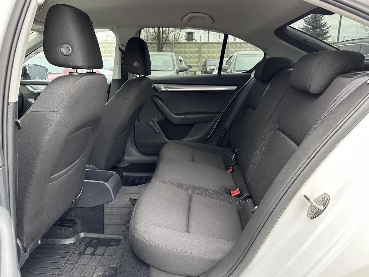 Skoda Octavia 1.6 AT (110 л.с.)