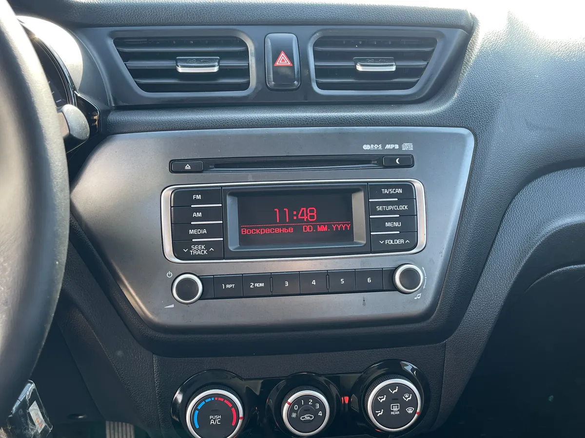 Kia Rio 1.6 AT (123 л.с.)