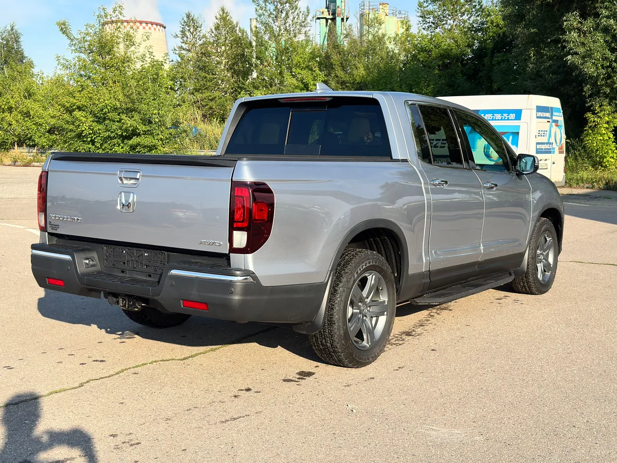 Honda Ridgeline 3.5 AT 4WD (280 л.с.)