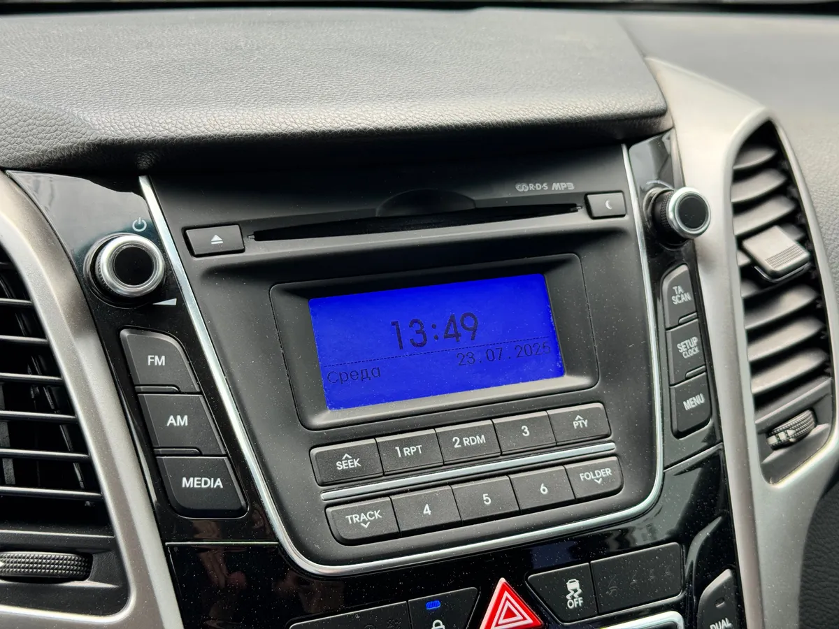 Hyundai i30 1.6 AT (130 л.с.)