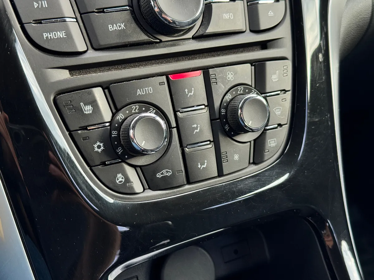 Opel Astra 1.4 Turbo AT (140 л.с.)