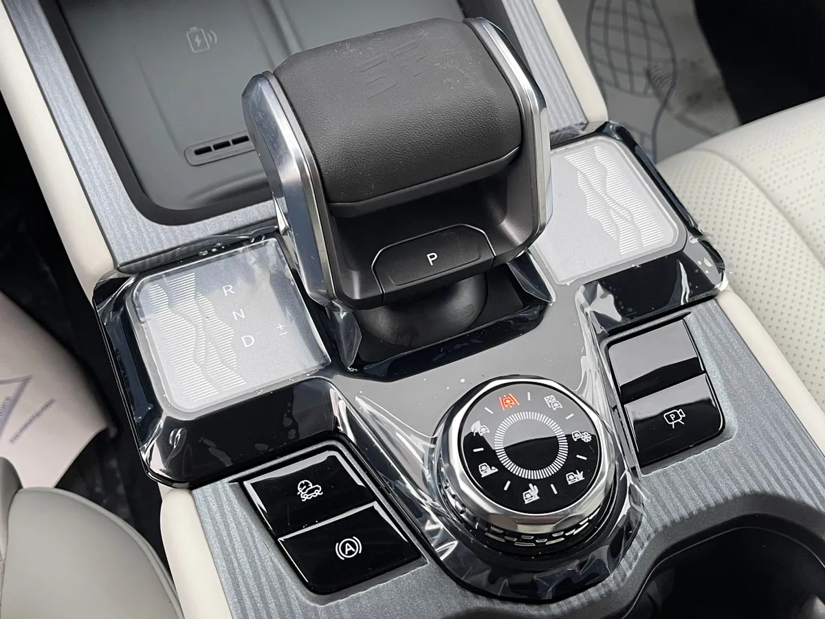 Jetour T1 2.0 AT (245л.с.)