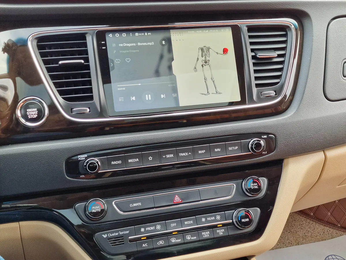 Kia Carnival 2.2 AT (202 л.с.)