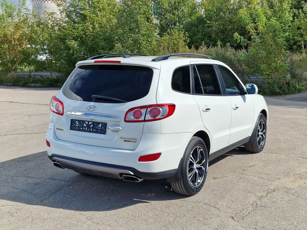 Hyundai Santa Fe 2.2 CRDi AT AWD (197 л.с.)