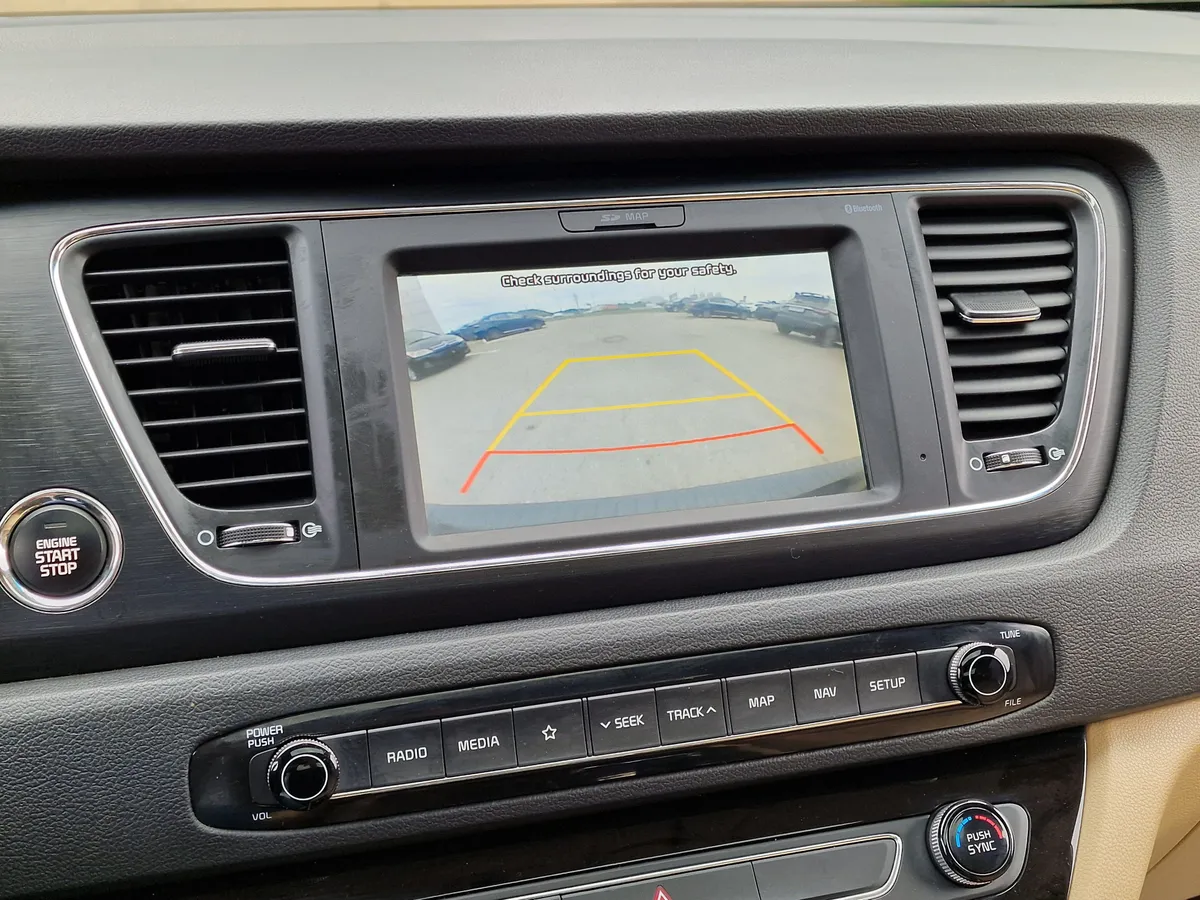 Kia Carnival 2.2 CRDi AT (200 л.с.)