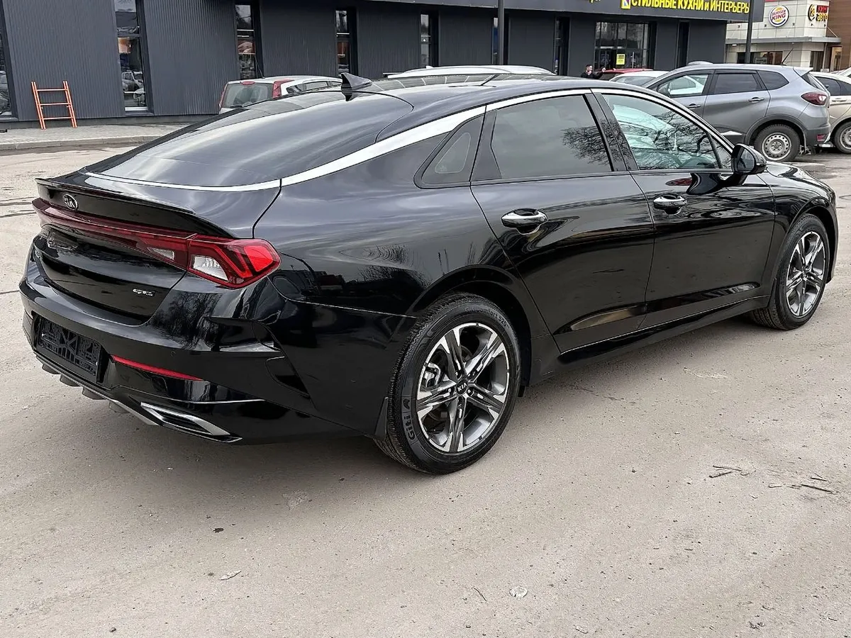 Kia K5 2.5 AT (194 л.с.)