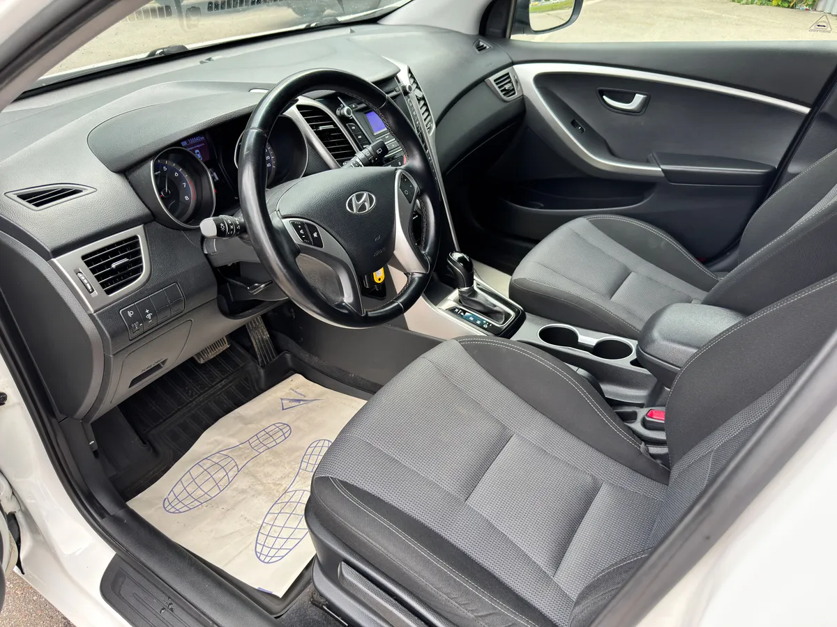 Hyundai i30 1.6 AT (130 л.с.)