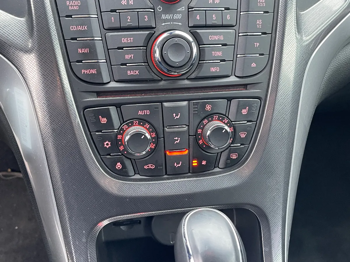 Opel Astra 1.4 Turbo AT (140 л.с.)