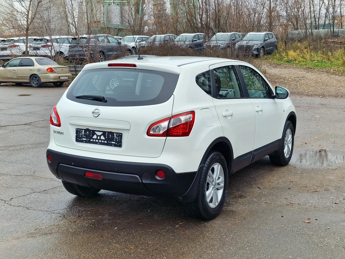 Nissan Qashqai 1.6 CVT FWD (117 л.с.)