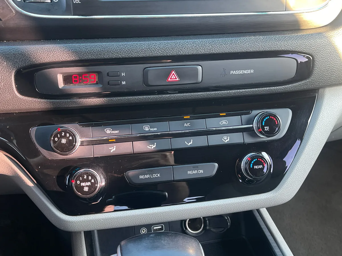 Kia Carnival 2.2 AT (202 л.с.), 2019 — фото 9