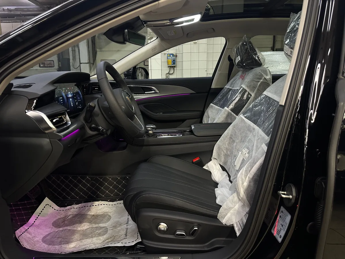 Hongqi H5 2.0 AT (218 л.с.)