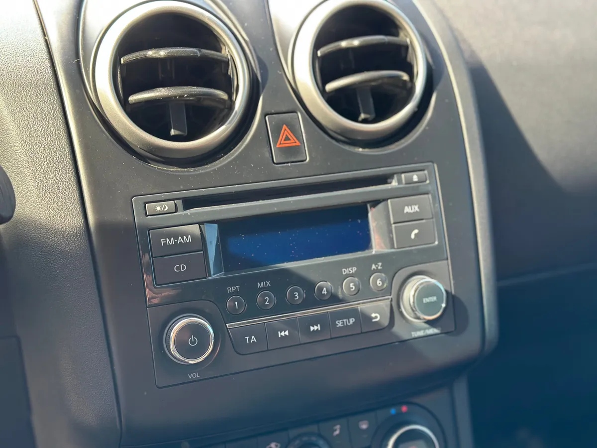 Nissan Qashqai 2.0 CVT FWD (141 л.с.)