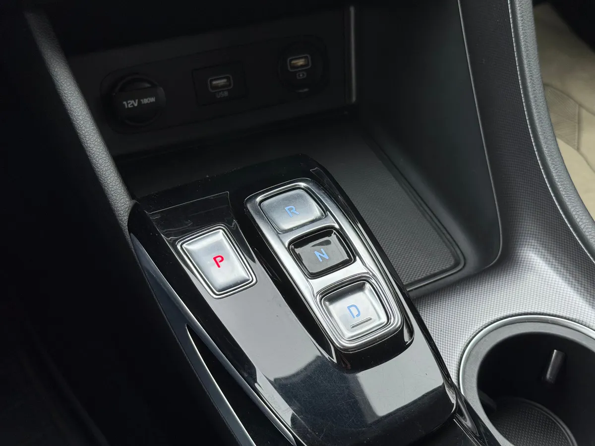 Hyundai Sonata 2.0 AT (150 л.с.)