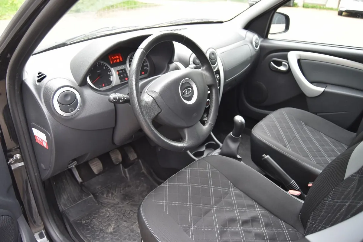 ВАЗ (Lada) Largus 1.6 MT (102 л.с.)