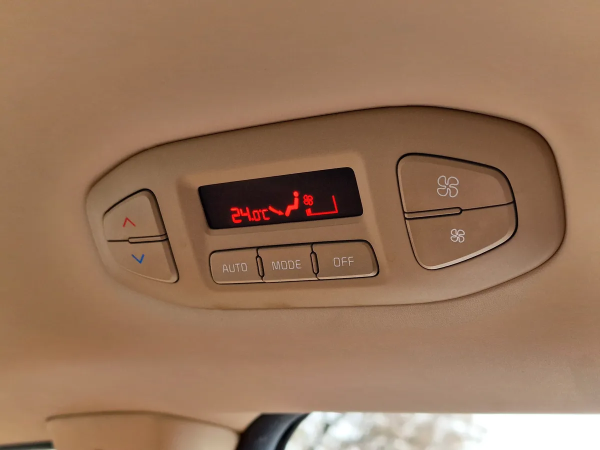 Kia Carnival 2.2 AT (202 л.с.)