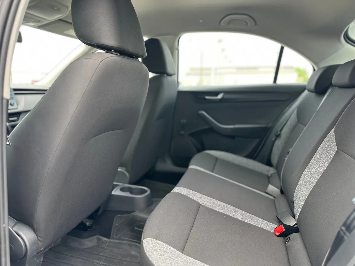 Skoda Rapid 1.6 MT (90 л.с.)