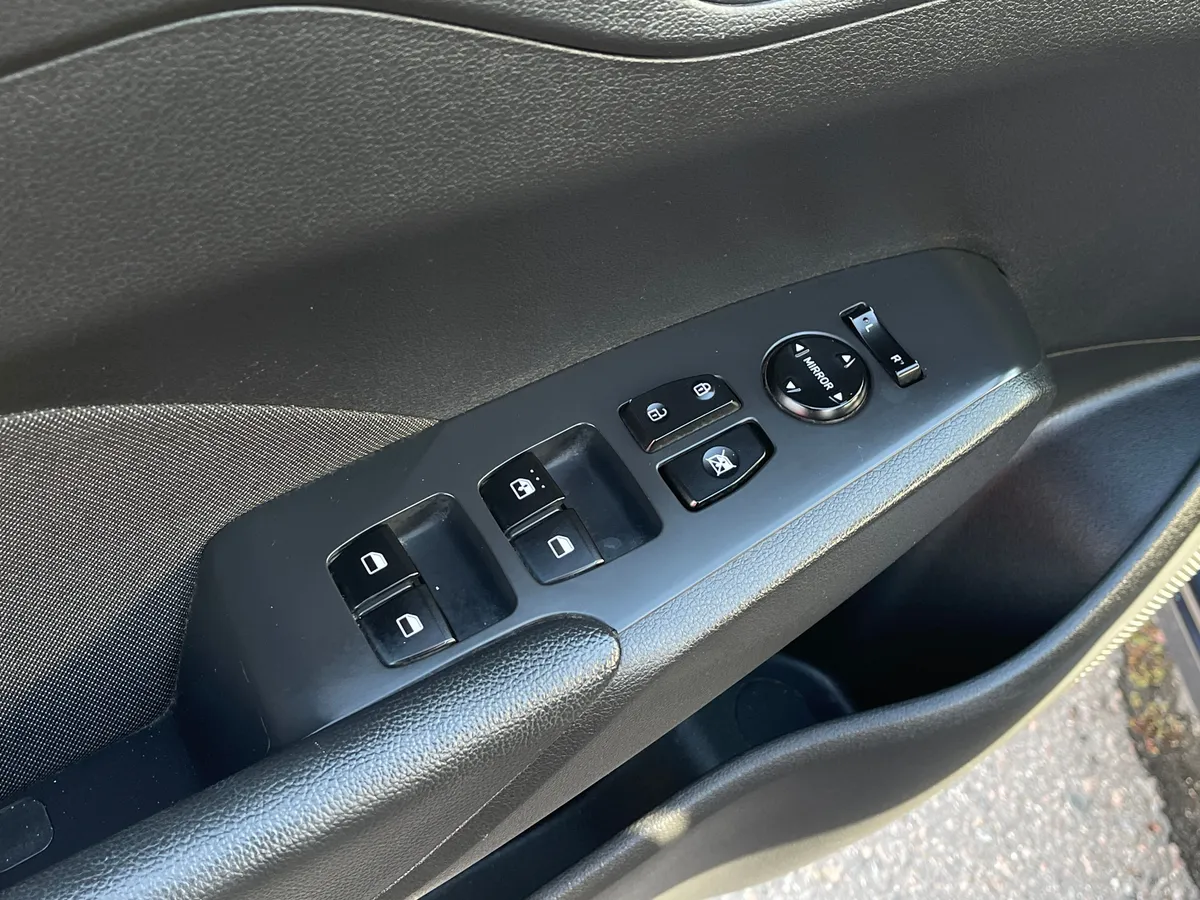 Hyundai Solaris 1.6 AT (123 л.с.), 2019 — фото 11