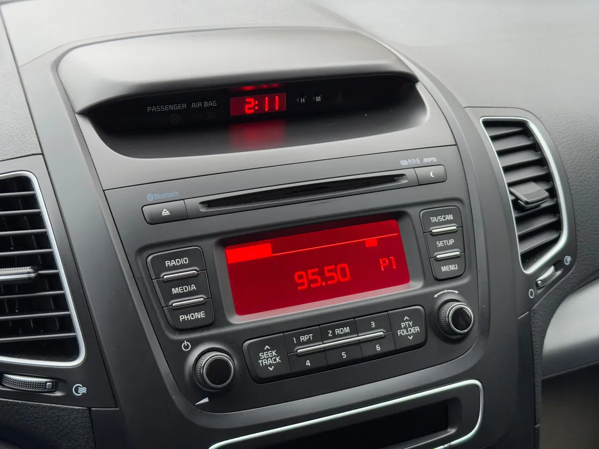 Kia Sorento 2.4 MT (175 л.с.)