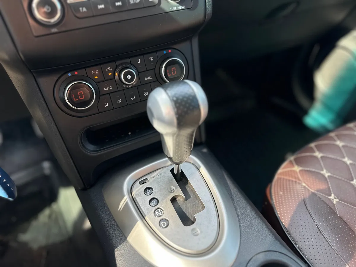 Nissan Qashqai 2.0 CVT FWD (141 л.с.)