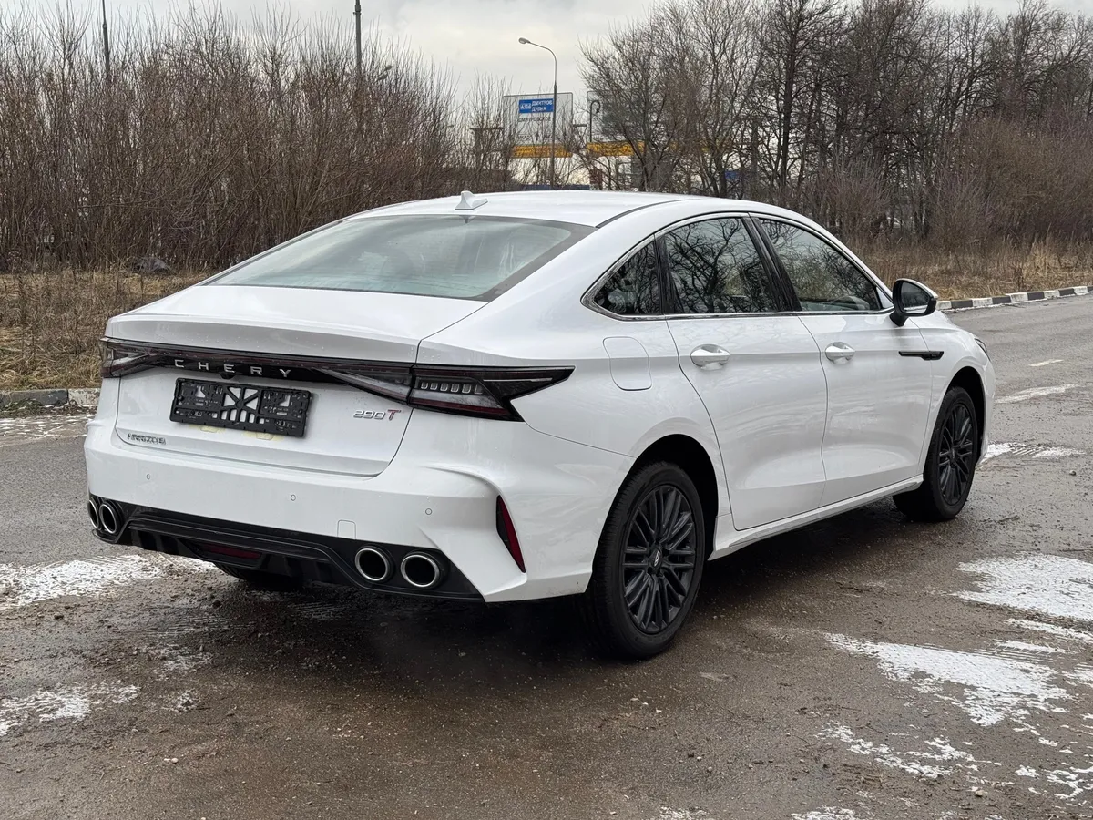 Chery Arrizo 8 1.6 AMT (197 л.с.)