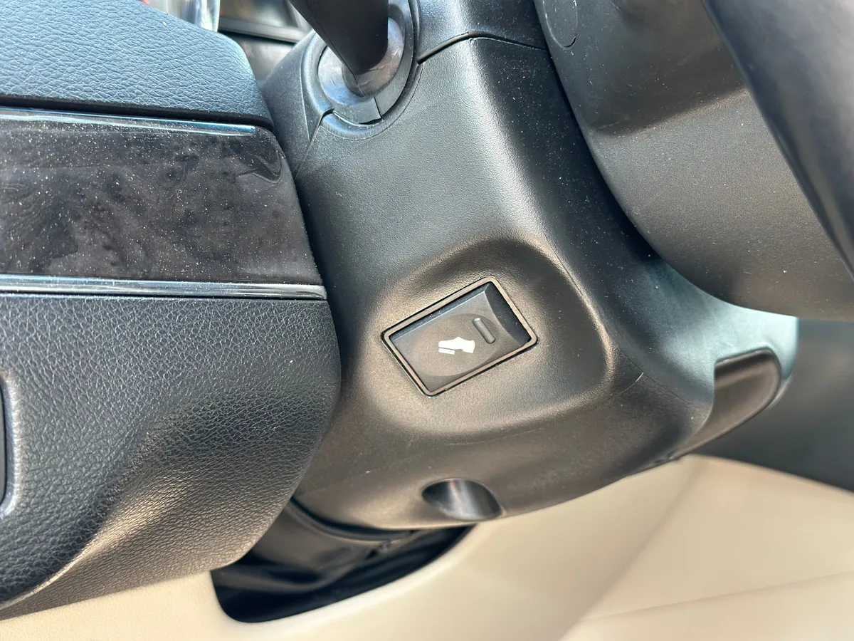 Chrysler Town & Country 3.6 AT (287 л.с.)