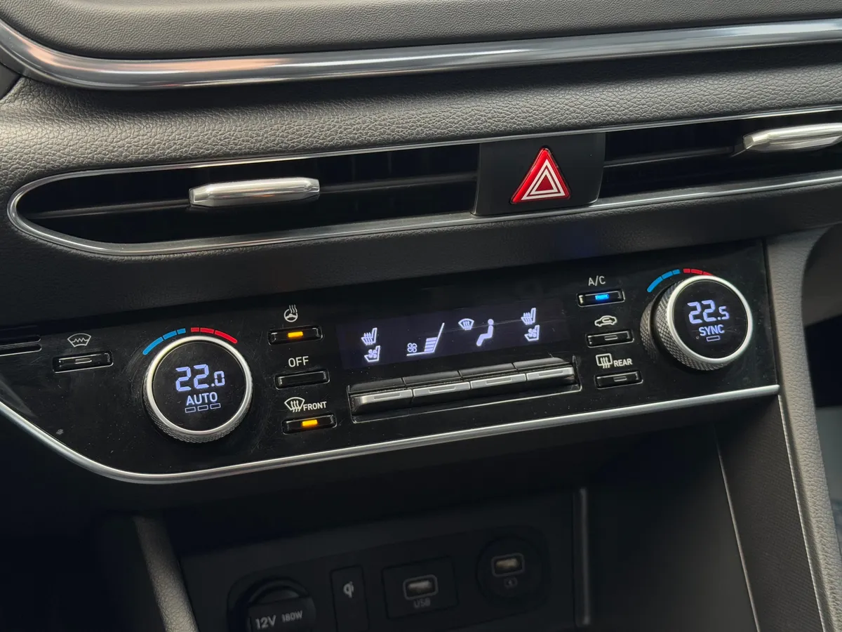 Hyundai Sonata 2.5 (180 л.с.) бензин, АКПП, передний привод