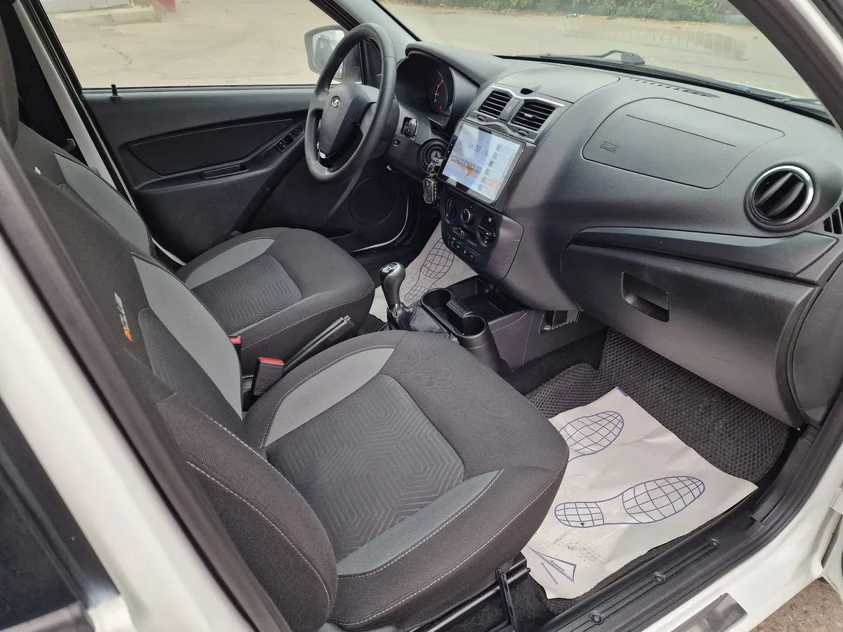 ВАЗ (Lada) Granta 1.6 MT (87 л.с.)